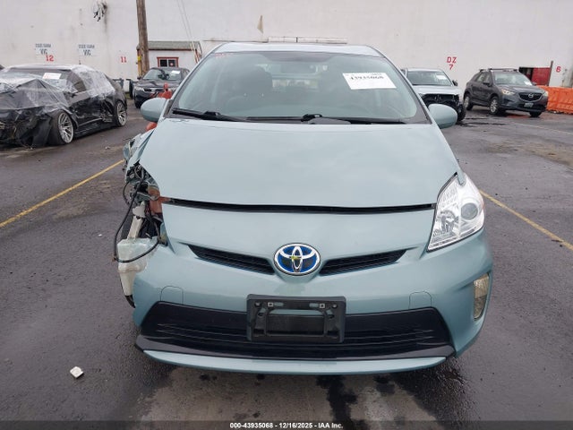 JTDKN3DU9F1911410 Toyota Prius Two