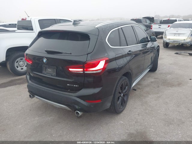 2020 BMW X1 WBXJG7C06L3L91102 Photo 3