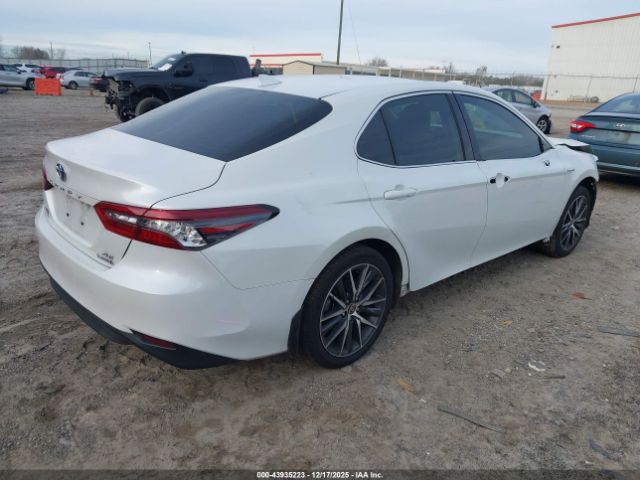 2021 TOYOTA CAMRY 4T1F31AK6MU557528 Photo 3