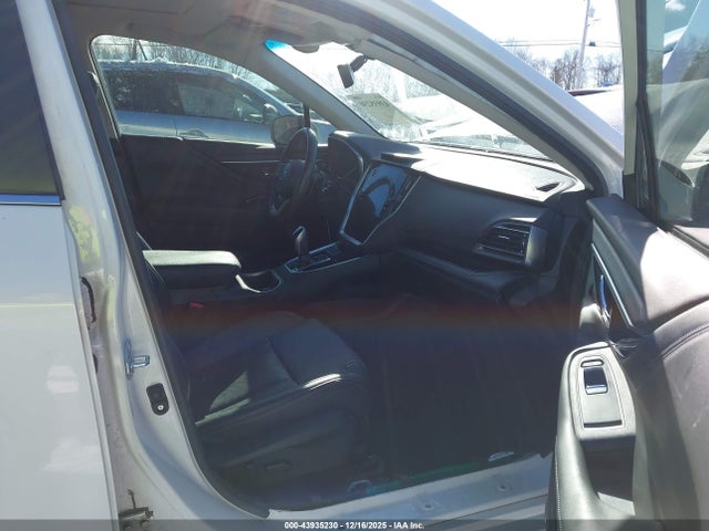 Продажа на аукционе авто 2021 Subaru Legacy Limited, vin: 4S3BWAN67M3018509, номер лота: 43935230
