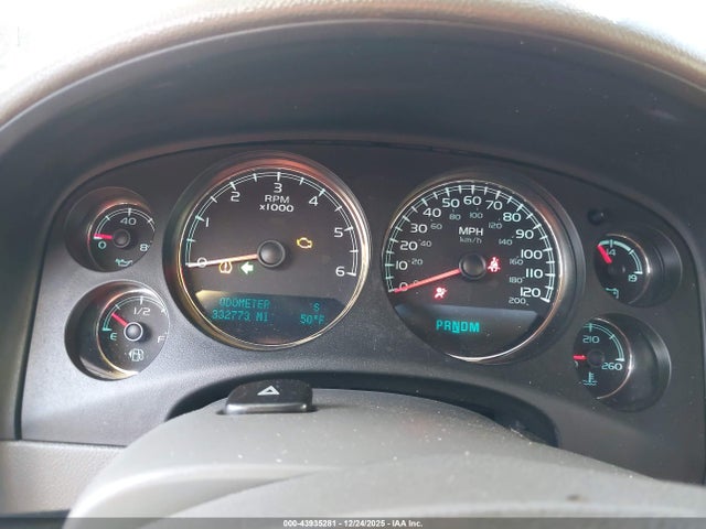 2011 CHEVROLET TAHOE 1GNSKBE04BR260818 Photo 6