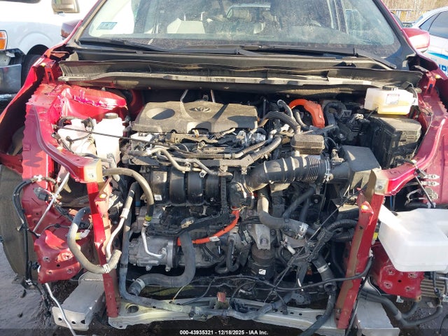 5TDKSKFC1RS117953 Toyota SIENNA LE