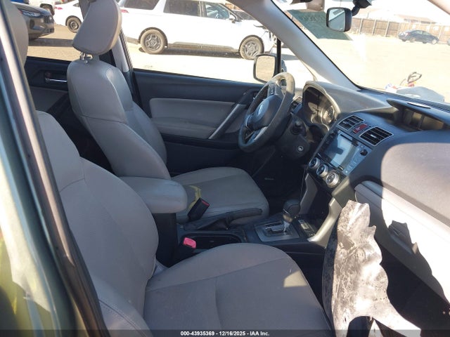Subaru Forester 2.5i Limited 2016 JF2SJAKC4GH402894 Image 5