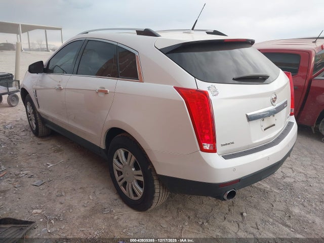 2011 CADILLAC SRX 3GYFNAEY9BS522518 Photo 2
