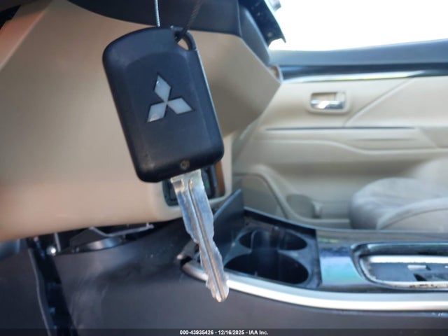 2020 MITSUBISHI OUTLANDER JA4AD2A39LZ027480 Photo 10