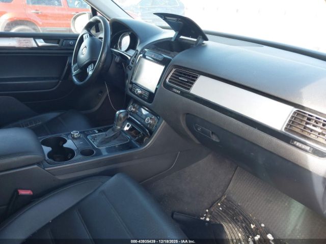 2012 VOLKSWAGEN TOUAREG WVGFK9BP1CD003324 Photo 4