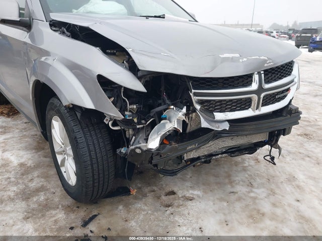 3C4PDDBG8HT575403 Dodge Journey Sxt Awd