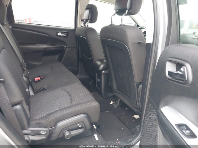 3C4PDDBG8HT575403 Dodge Journey Sxt Awd