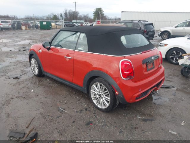 2019 MINI CONVERTIBLE WMWWG9C57K3F66661 Photo 2
