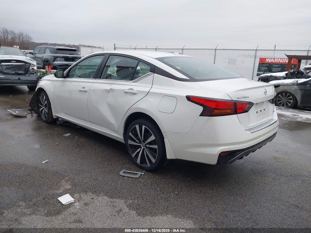2021 NISSAN ALTIMA 1N4BL4CW5MN410878 Photo 2