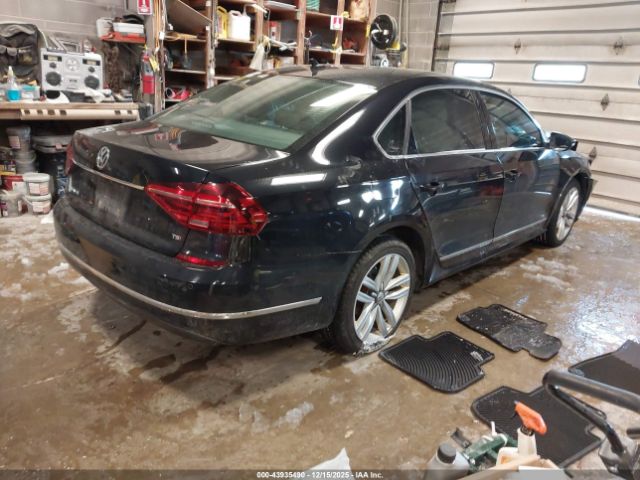2017 VOLKSWAGEN PASSAT 1VWGT7A3XHC031271 Photo 3