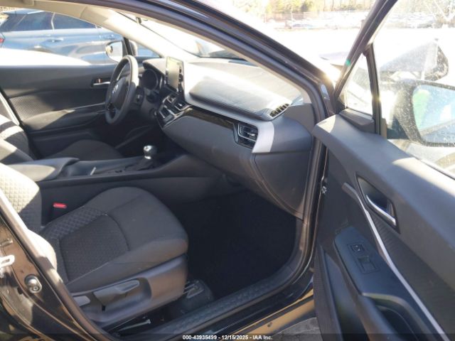 2021 TOYOTA C-HR NMTKHMBX7MR125310 Photo 4