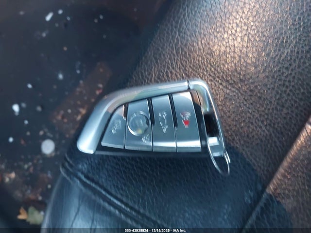 2019 BMW 740I WBA7E4C50KGV28305 Photo 10