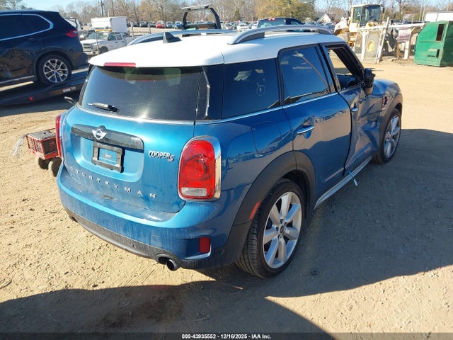 2017 MINI COUNTRYMAN WMZYT3C38H3D98332 Photo 3