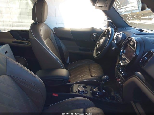 2017 MINI COUNTRYMAN WMZYT3C38H3D98332 Photo 4