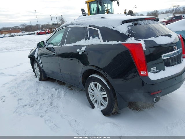 2015 CADILLAC SRX 3GYFNEE31FS574727 Photo 2