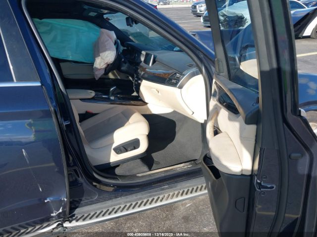 2018 BMW X5 5UXKR2C50J0Z15531 Photo 4