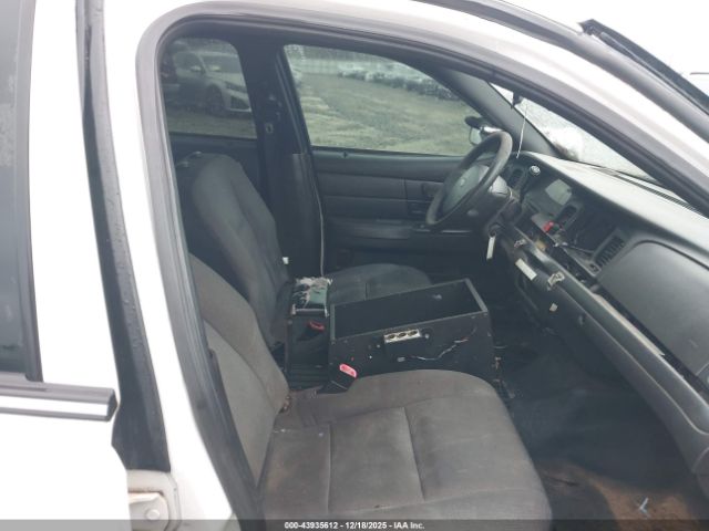 2011 FORD CROWN VICTORIA 2FABP7BV4BX128886 Photo 4