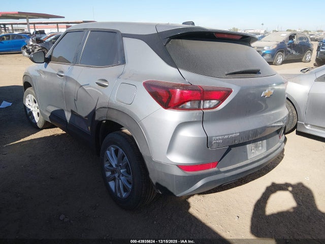 2023 CHEVROLET TRAILBLAZER KL79MNSL7PB201647 Photo 2