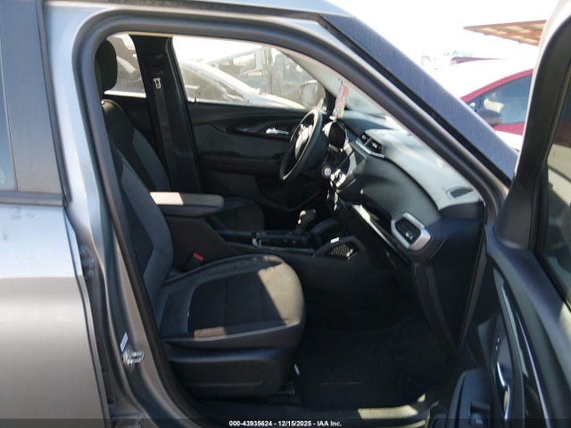 2023 CHEVROLET TRAILBLAZER KL79MNSL7PB201647 Photo 4