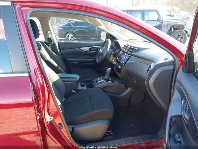 JN1BJ1AV4MW306713 Nissan Rogue Sport S Fwd Xtronic Cvt