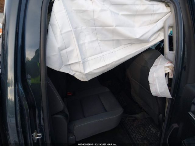 2018 CHEVROLET SILVERADO 1500 1GCUKREC0JF193669 Photo 7