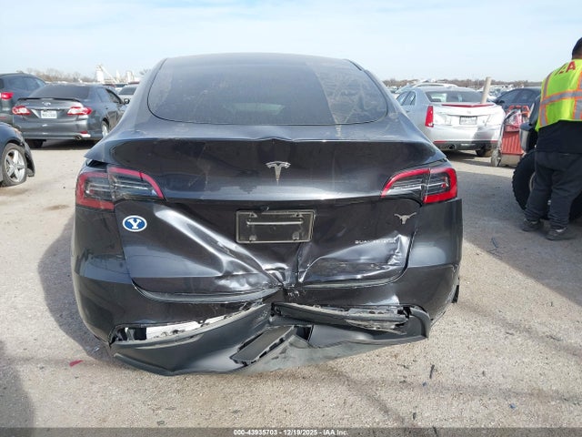 7SAYGAEE1RF153562 Tesla Model Y Long Range Dual Motor All-wheel Drive