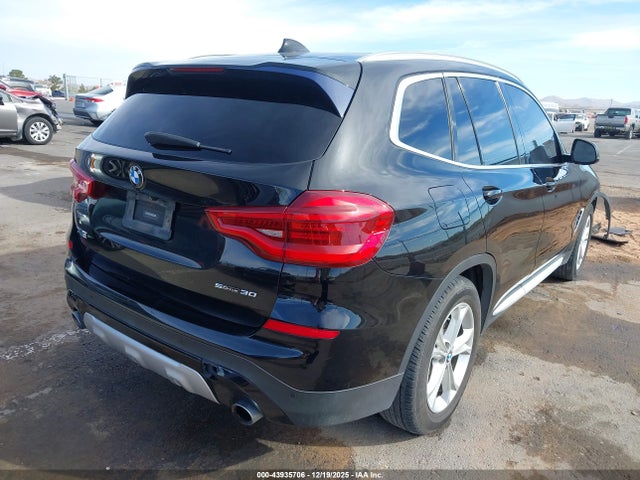 2020 BMW X3 5UXTY3C01LLE55253 Photo 3