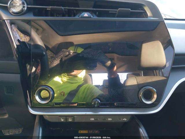 43935744 :رقم المزاد ، JTJAAAAB5SA031228 vin ، 2025 Lexus Rz 450e Premium مزاد بيع