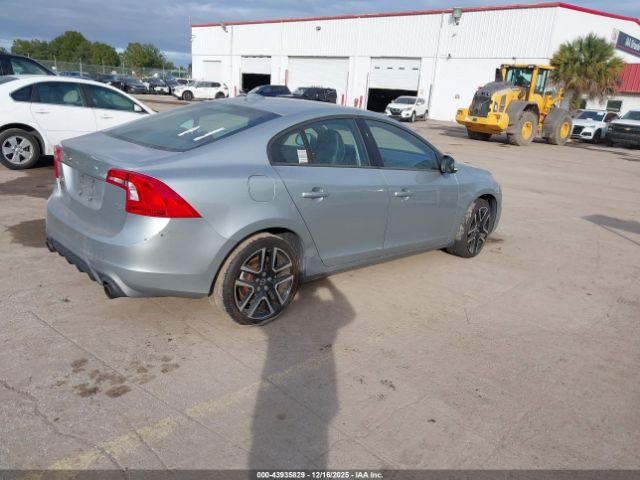 2018 VOLVO S60 YV126MFL3J2454940 Photo 3