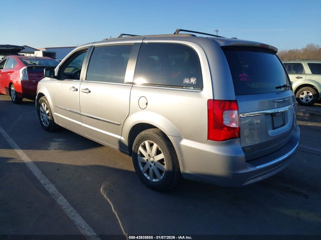 2016 Chrysler Town & Country Touring მანქანა იყიდება აუქციონზე, vin: 2C4RC1BG9GR212717, აუქციონის ნომერი: 43935855