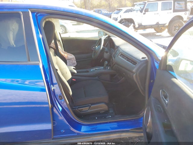 3CZRU5H57JM705394 Honda HR-V EX