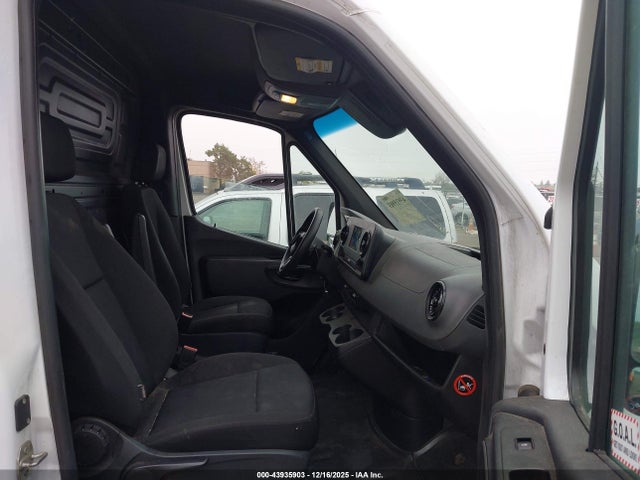 W1Y70BGY2LT039161 Mercedes-Benz Sprinter 1500 Standard Roof I4