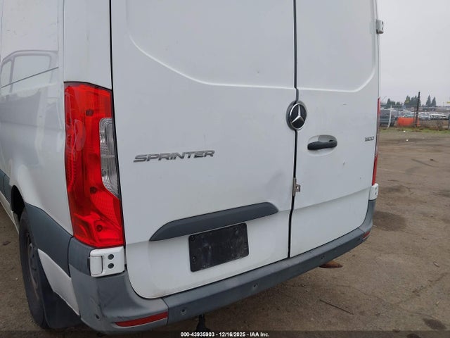 W1Y70BGY2LT039161 Mercedes-Benz Sprinter 1500 Standard Roof I4