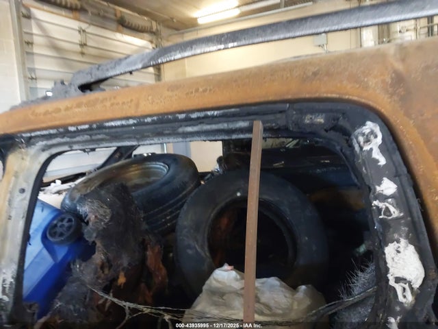 1GKKNSLS1JZ228156 GMC Acadia Sle-2