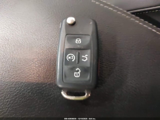 2021 VOLKSWAGEN PASSAT 1VWSA7A32MC015785 Photo 10