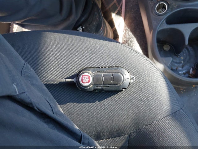 2012 FIAT 500 3C3CFFAR3CT365943 Photo 10