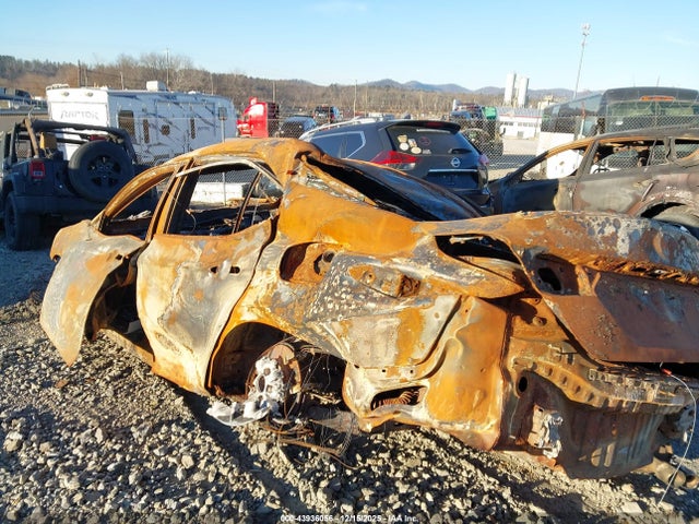 4T1G11AK6NU693041 Toyota CAMRY SE