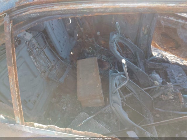 4T1G11AK6NU693041 Toyota CAMRY SE