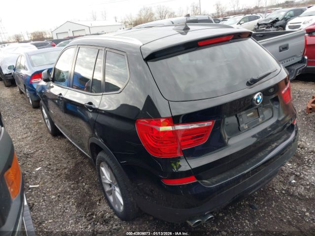 2017 BMW X3 5UXWX9C30H0W77933 Photo 2
