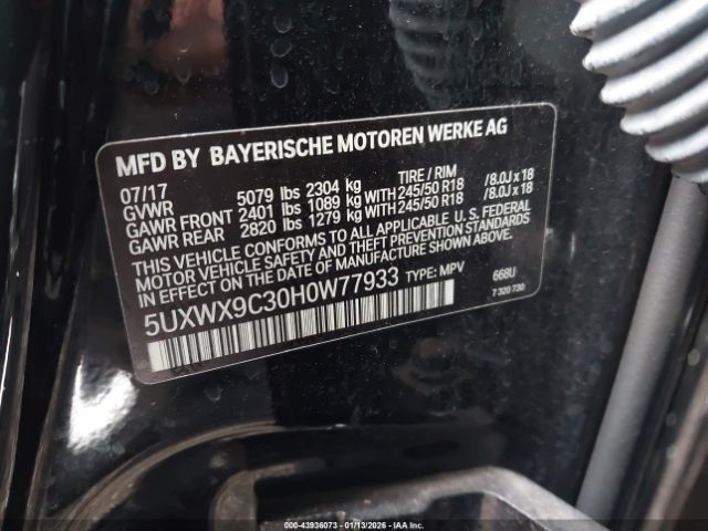 2017 BMW X3 5UXWX9C30H0W77933 Photo 8
