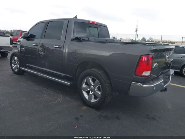 2016 RAM 1500 1C6RR7LG9GS391007 Photo 2
