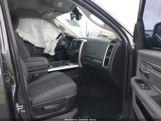 2016 RAM 1500 1C6RR7LG9GS391007 Photo 4