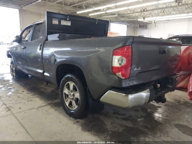 2017 TOYOTA TUNDRA 5TFUY5F1XHX643613 Photo 2