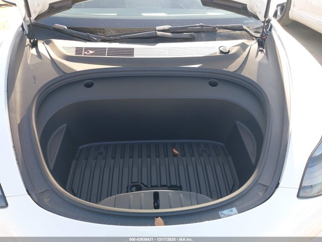 2023 TESLA MODEL 3 5YJ3E1EA5PF489495 Photo 9