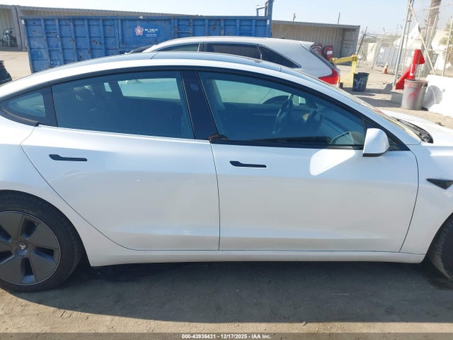 Tesla Model 3 Rear-wheel Drive 2023 5YJ3E1EA5PF489495 Image 13