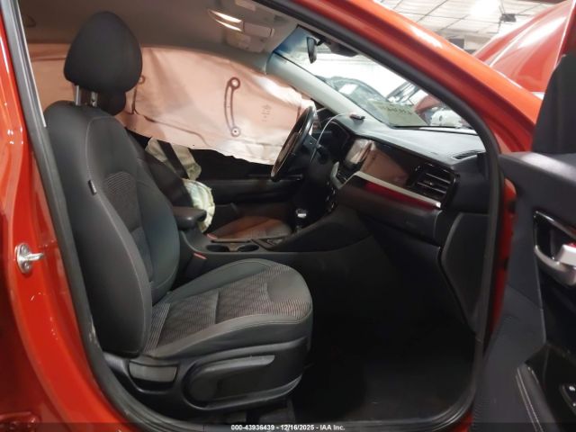 2022 KIA NIRO KNDCB3LC7N5499341 Photo 4