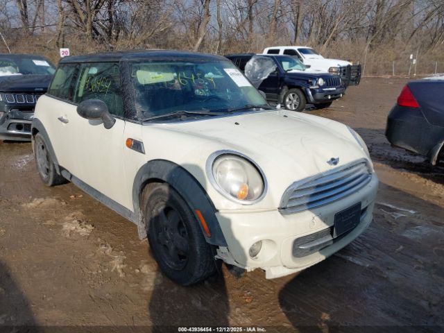 2011 MINI COOPER WMWSU3C59BT092486