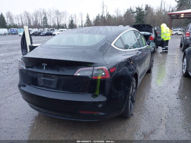 2018 TESLA MODEL 3 5YJ3E1EAXJF020989 Photo 3
