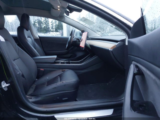 2018 TESLA MODEL 3 5YJ3E1EAXJF020989 Photo 4